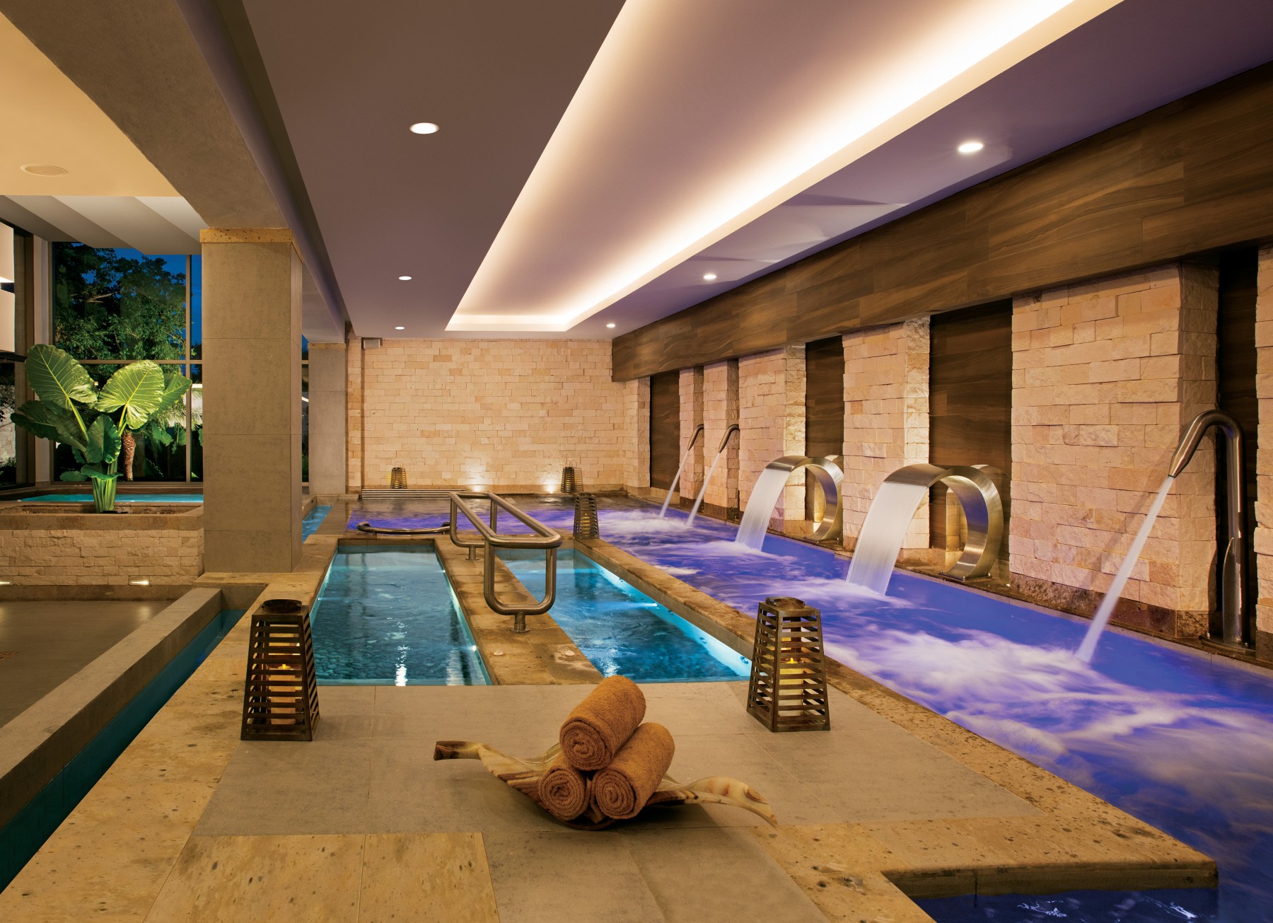 Secrets Aura Cozumel